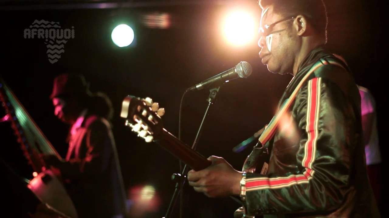 Afriquoi performing live