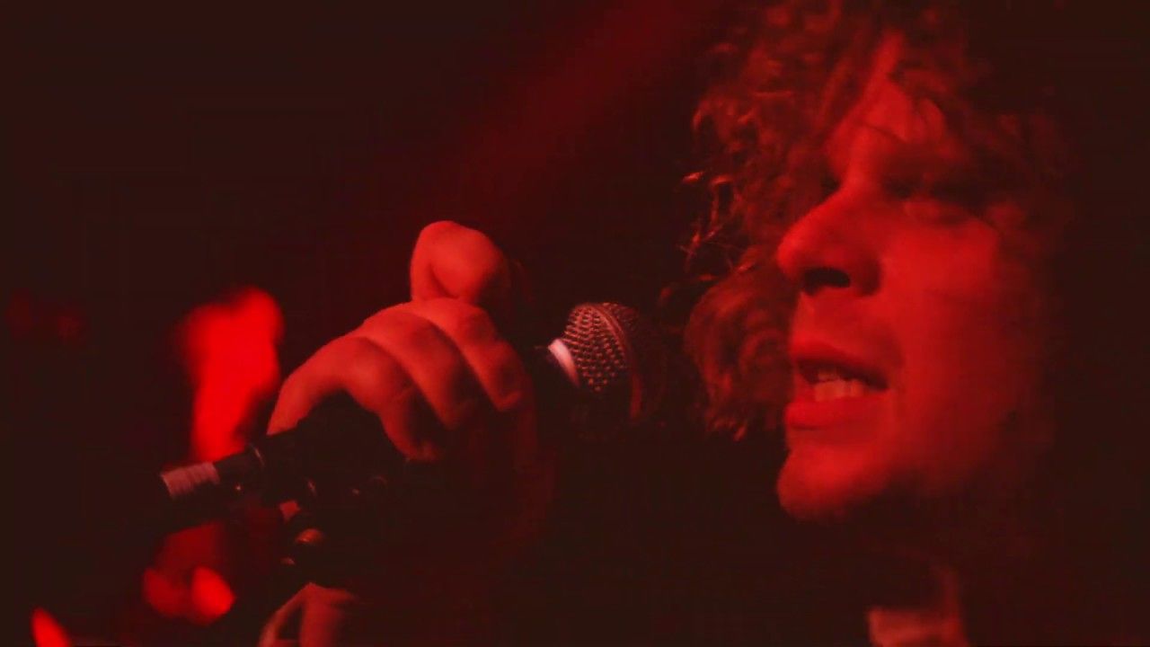 Little Thief performing live